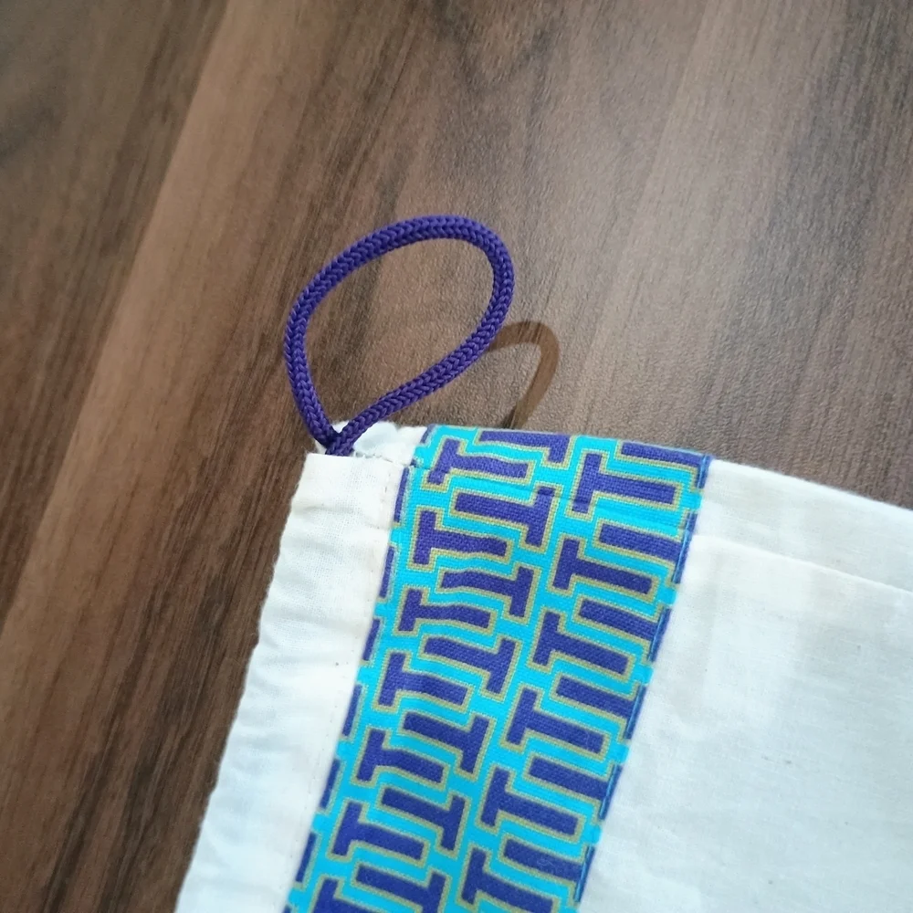 NWOT Tory Burch Cream Bag with Blue Trim